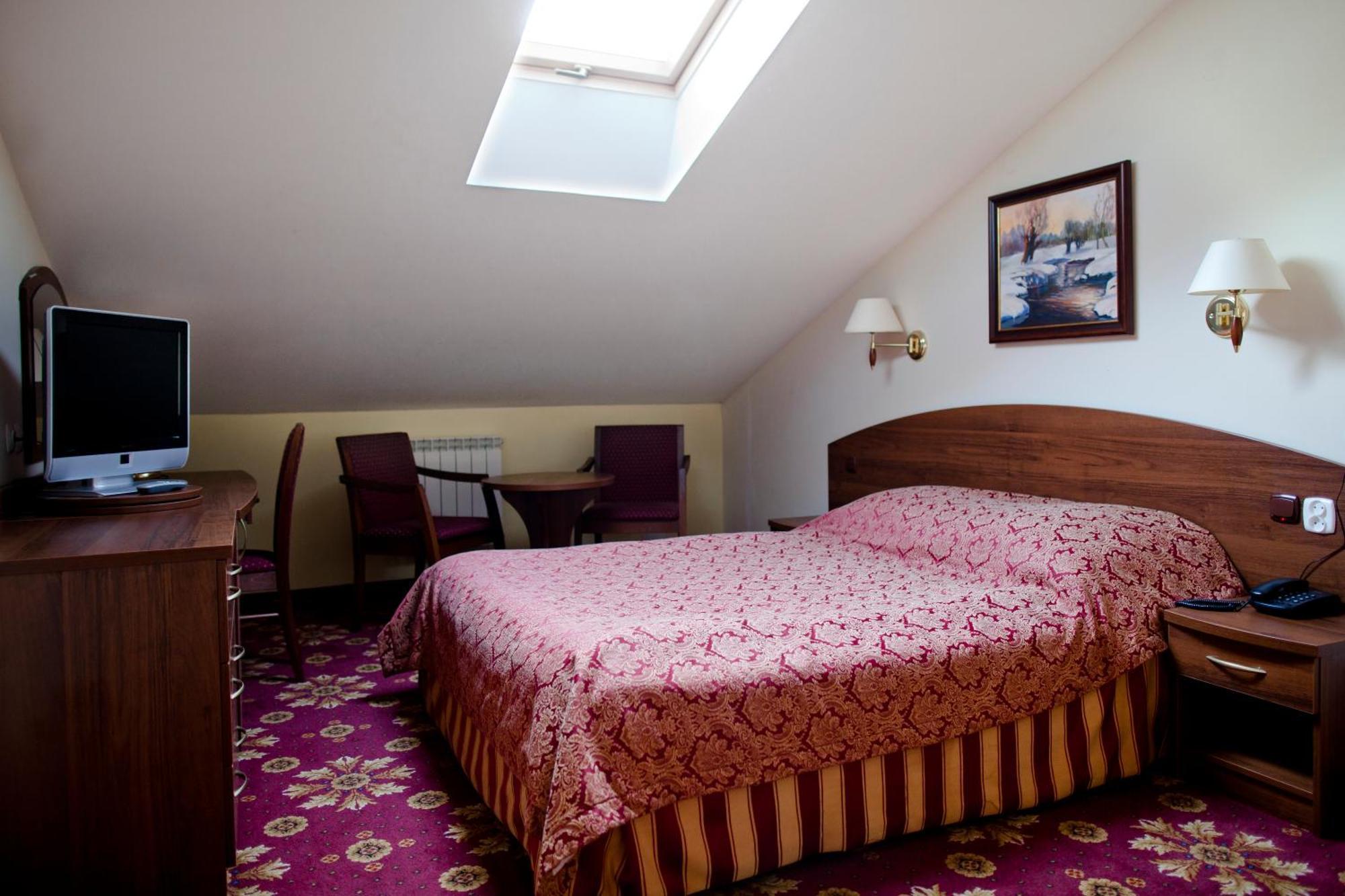 Hotel Relaks Wola Ducka Extérieur photo