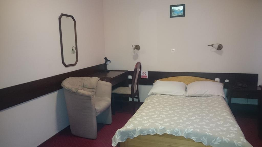 Hotel Relaks Wola Ducka Extérieur photo